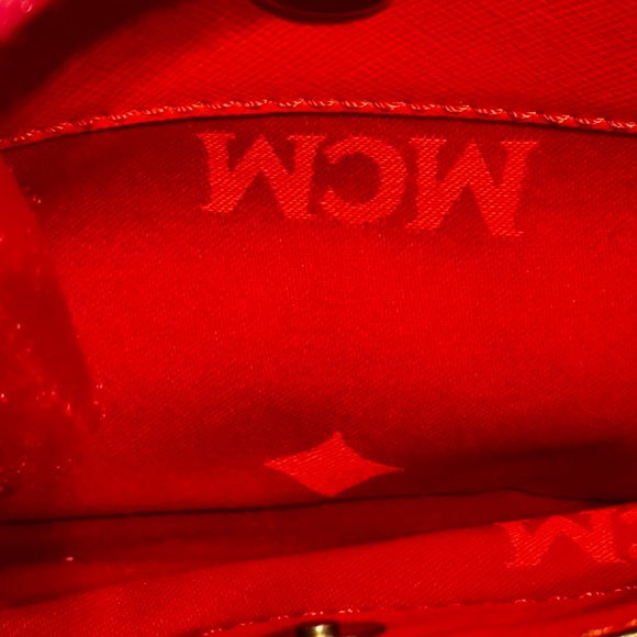 MCM Poppy Leather Elda Tote/Crossbody - Picture 13 of 17